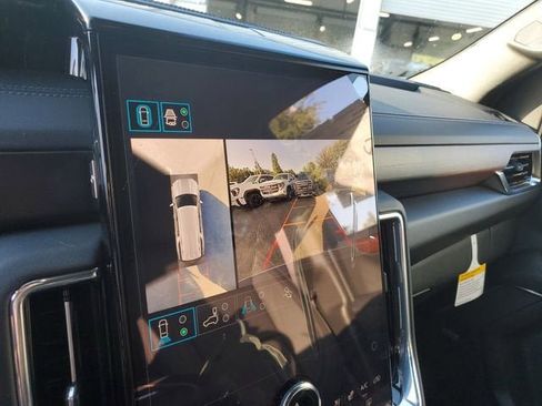 New 2025 GMC Yukon XL Denali image 22