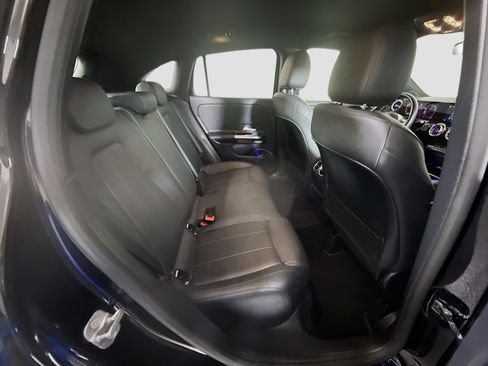 Used 2025 Mercedes-Benz GLA 250 image 27