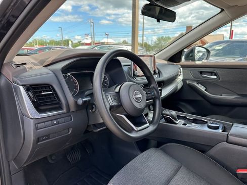 Used 2022 Nissan Rogue SV AWD/4WD image 25