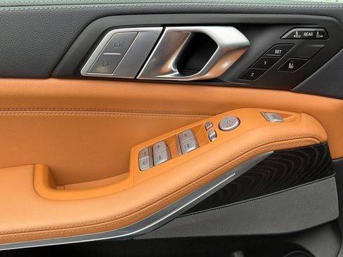 Certified 2022 BMW X7 xDrive40i w/ M Sport Package image 12