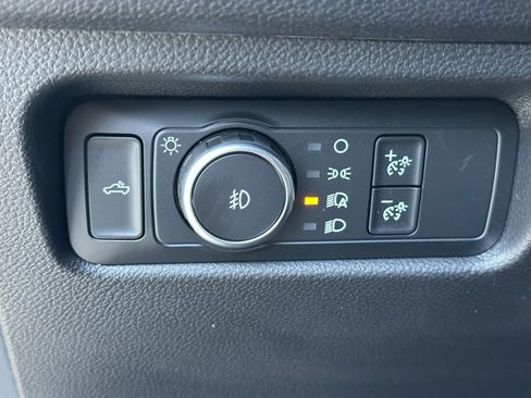 New 2025 Ford Ranger XLT w/ Equipment Group 301A High image 9