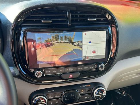 Certified 2025 Kia Soul EX image 13