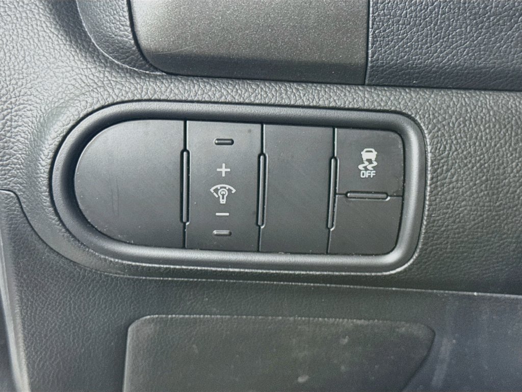 Used 2018 Kia Forte LX FWD image 16