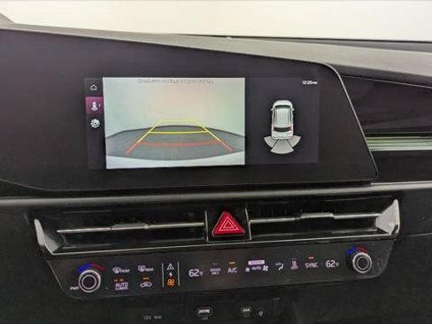 Used 2023 Kia Niro Wind FWD image 29