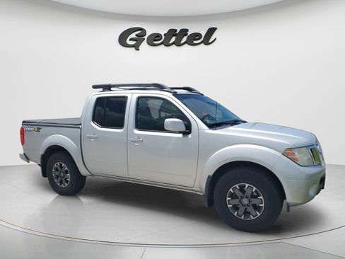 Used 2016 Nissan Frontier PRO-4X w/ Pro-4x Luxury Package AWD/4WD image 2