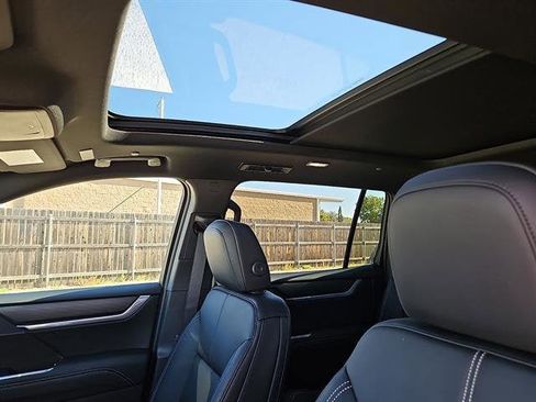 New 2026 GMC Acadia Elevation image 11