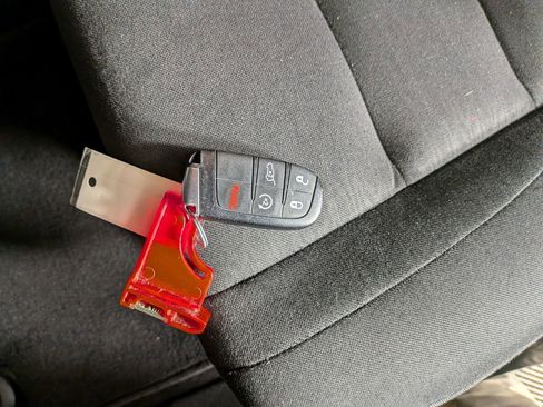 Certified 2023 Dodge Durango GT image 36