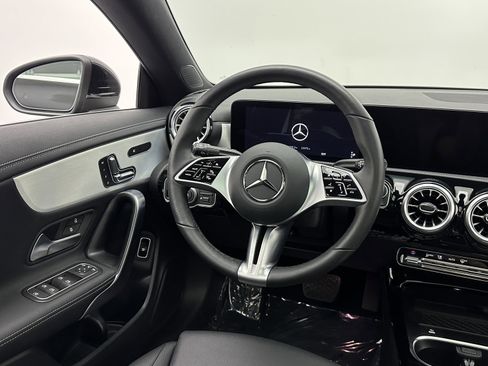 Used 2025 Mercedes-Benz CLA 250 4MATIC image 25