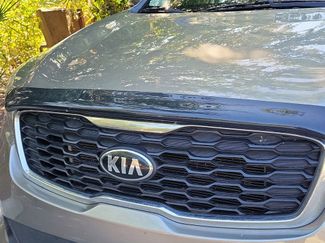 Used 2019 Kia Sorento FWD V6 video 3