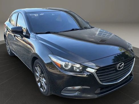 Used 2018 MAZDA MAZDA3 Touring FWD image 24