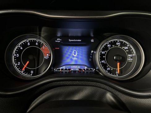 Used 2021 Jeep Cherokee Limited w/ Elite Package image 26