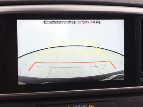 Used 2020 Kia Sportage LX AWD/4WD image 9