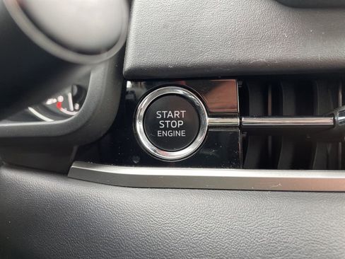 Used 2022 Mitsubishi Outlander SE image 24