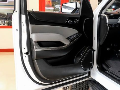 Used 2019 Chevrolet Tahoe LT AWD/4WD image 43