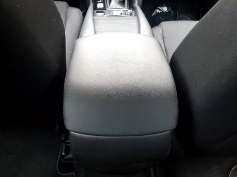 Used 2017 MAZDA MAZDA3 Sport w/ Preferred Equipment Package FWD image 36