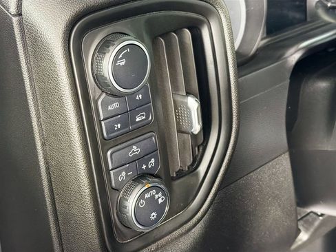 Used 2020 Chevrolet Silverado 1500 Custom w/ Custom Value Package AWD/4WD image 10