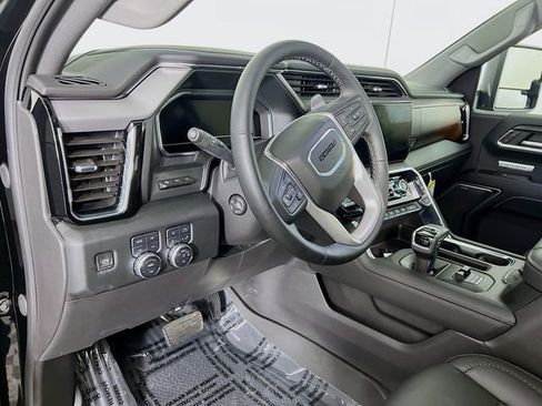 Used 2024 GMC Sierra 1500 Denali w/ Denali Reserve Package image 8
