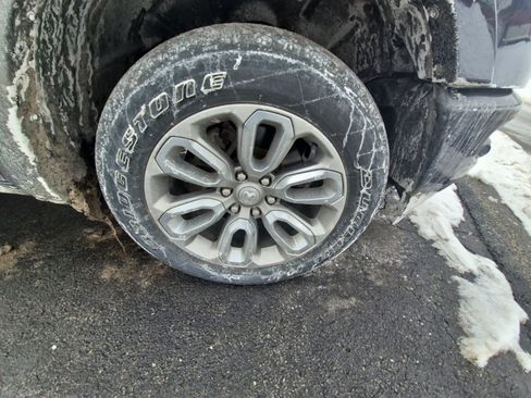 Used 2021 RAM 1500 Laramie w/ Sport Appearance Package image 9