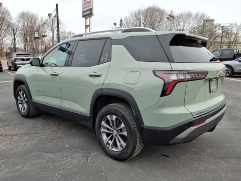 Used 2025 Chevrolet Equinox LT w/ Convenience Package II image 5