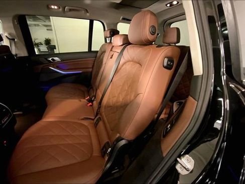 Certified 2023 BMW X7 xDrive40i w/ Executive Package image 11