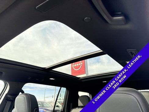Used 2025 Chevrolet Traverse LT w/ Sun and Wheel Package image 28