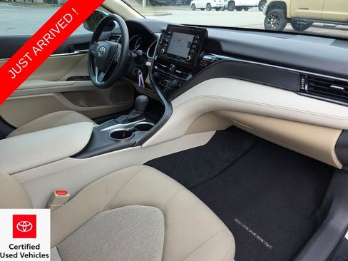 Used 2023 Toyota Camry LE image 13