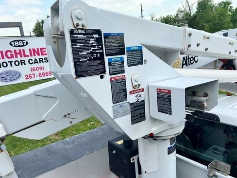 Used 2018 Ford F550 2WD Regular Cab Super Duty w/ Snow Plow Prep Package image 19
