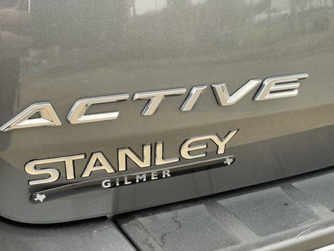Used 2025 Ford Explorer Active w/ Active Comfort Package AWD/4WD image 56
