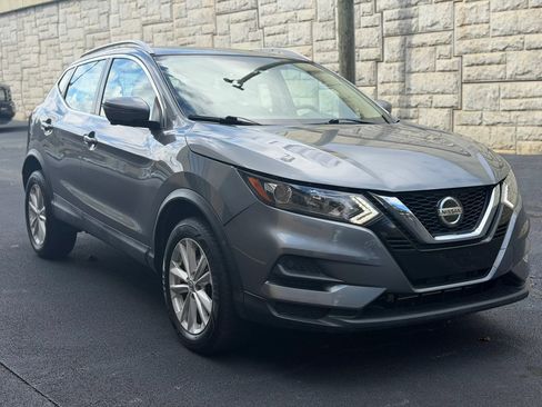 Used 2017 Nissan Rogue Sport SV w/ SV Premium Package FWD image 4