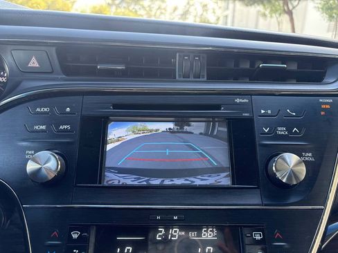 Used 2015 Toyota Avalon XLE image 29