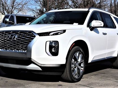 Used 2020 Hyundai Palisade SEL w/ Winter Weather Package AWD/4WD image 1