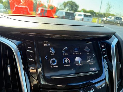 Used 2019 Cadillac Escalade Platinum AWD/4WD image 17