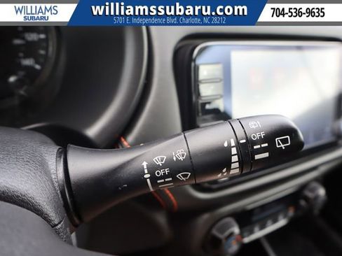 Used 2021 Nissan Kicks SR image 23