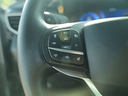 Used 2020 Ford Explorer Platinum w/ Premium Technology Package AWD/4WD image 38
