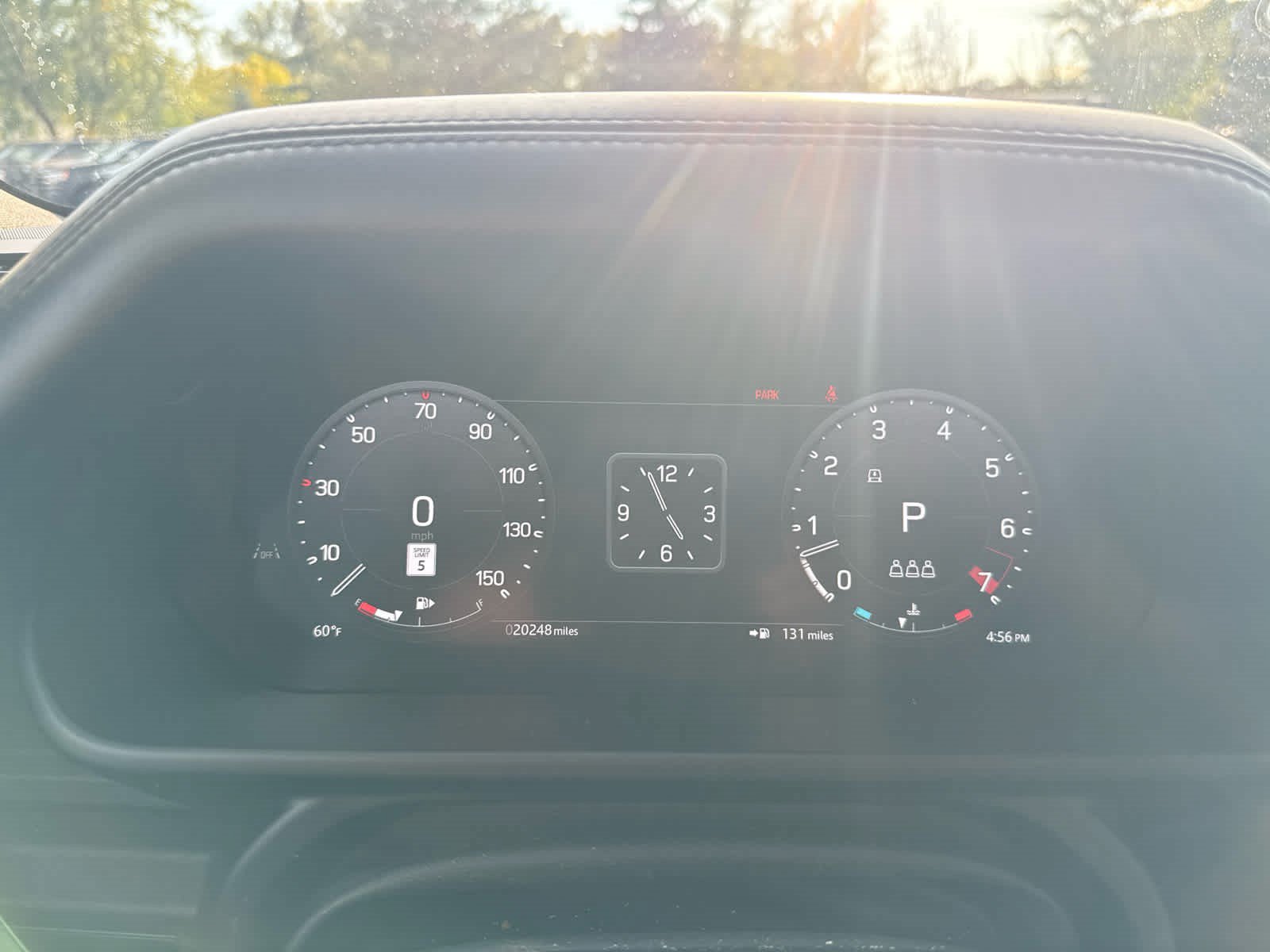 Used 2024 Land Rover Defender 90 V8 AWD/4WD image 11