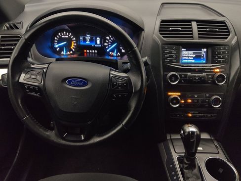 Used 2019 Ford Explorer XLT w/ Class III Trailer Tow Package FWD image 22