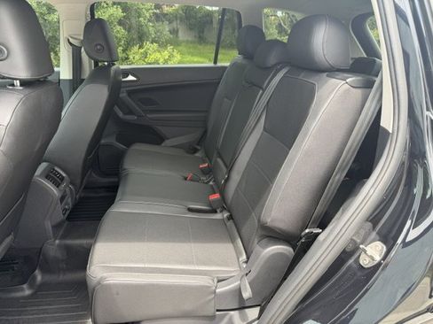 Used 2019 Volkswagen Tiguan SEL FWD image 12