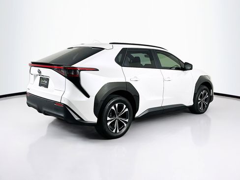 Used 2024 Toyota bZ4X XLE image 9
