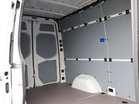New 2026 Mercedes-Benz Sprinter 2500 image 17