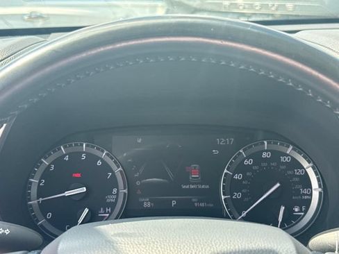 Used 2021 Toyota Highlander XLE AWD/4WD image 17