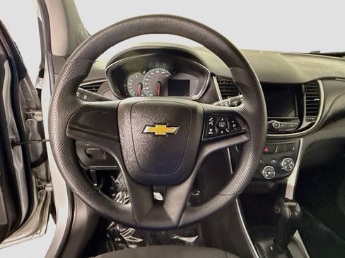 Used 2019 Chevrolet Trax LS FWD image 13