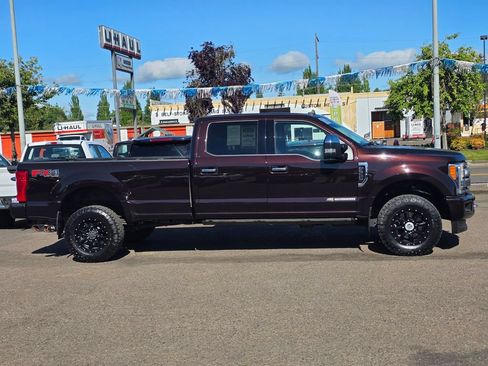 Used 2019 Ford F350 Platinum w/ Platinum Ultimate Package AWD/4WD image 36