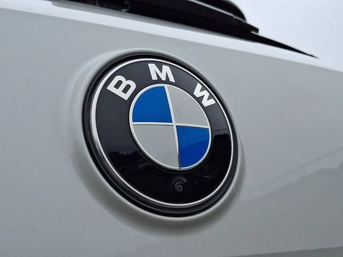 Used 2026 BMW iX xDrive60 w/ Premium Package AWD/4WD image 30