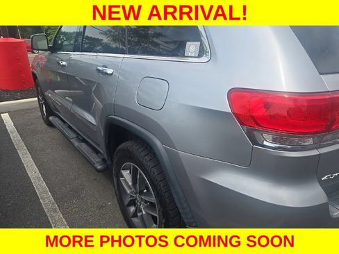 Used 2017 Jeep Grand Cherokee Limited AWD/4WD image 7