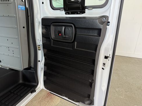 New 2025 Chevrolet Express 3500 w/ Driver Convenience Package image 33