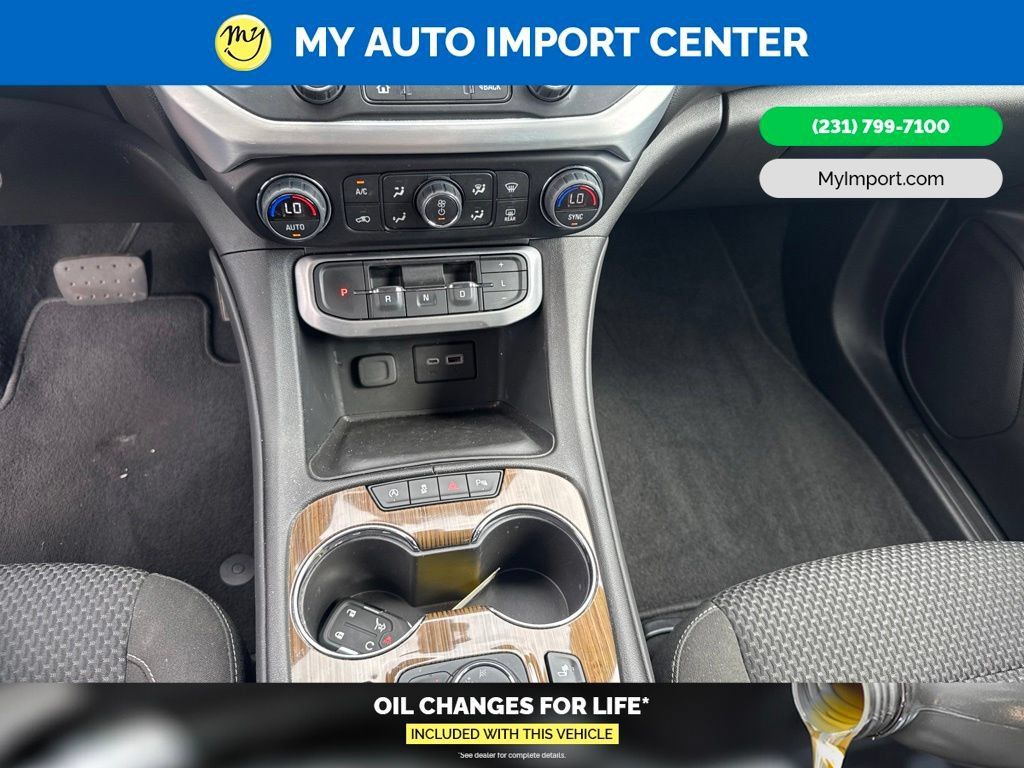 Used 2023 GMC Acadia SLE w/ Driver Convenience Package FWD image 23
