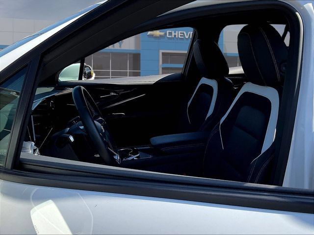 Certified 2024 Chevrolet Blazer EV LT AWD/4WD image 23