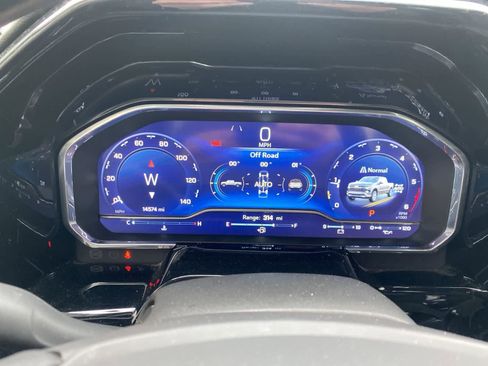 Used 2023 Chevrolet Silverado 1500 RST image 13