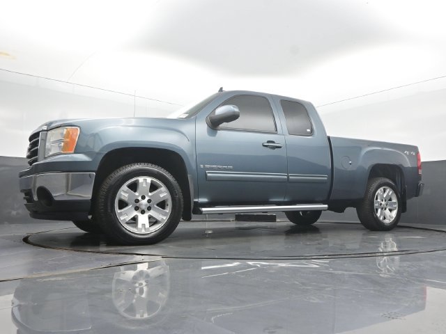Used 2008 GMC Sierra 1500 SLT w/ SLT Preferred Package AWD/4WD image 45