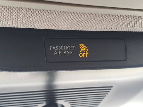 Certified 2025 Nissan Murano SV image 37